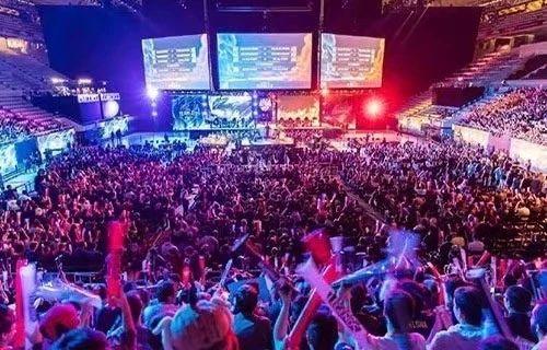 发起进攻 发起进攻