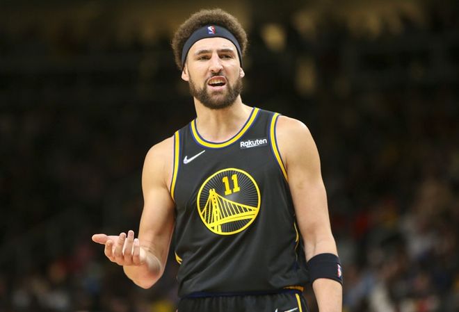 个让球迷与 个让球迷与